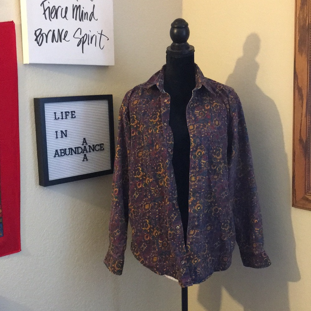 Button Down Purple Paisley Pattern Hippie Indie